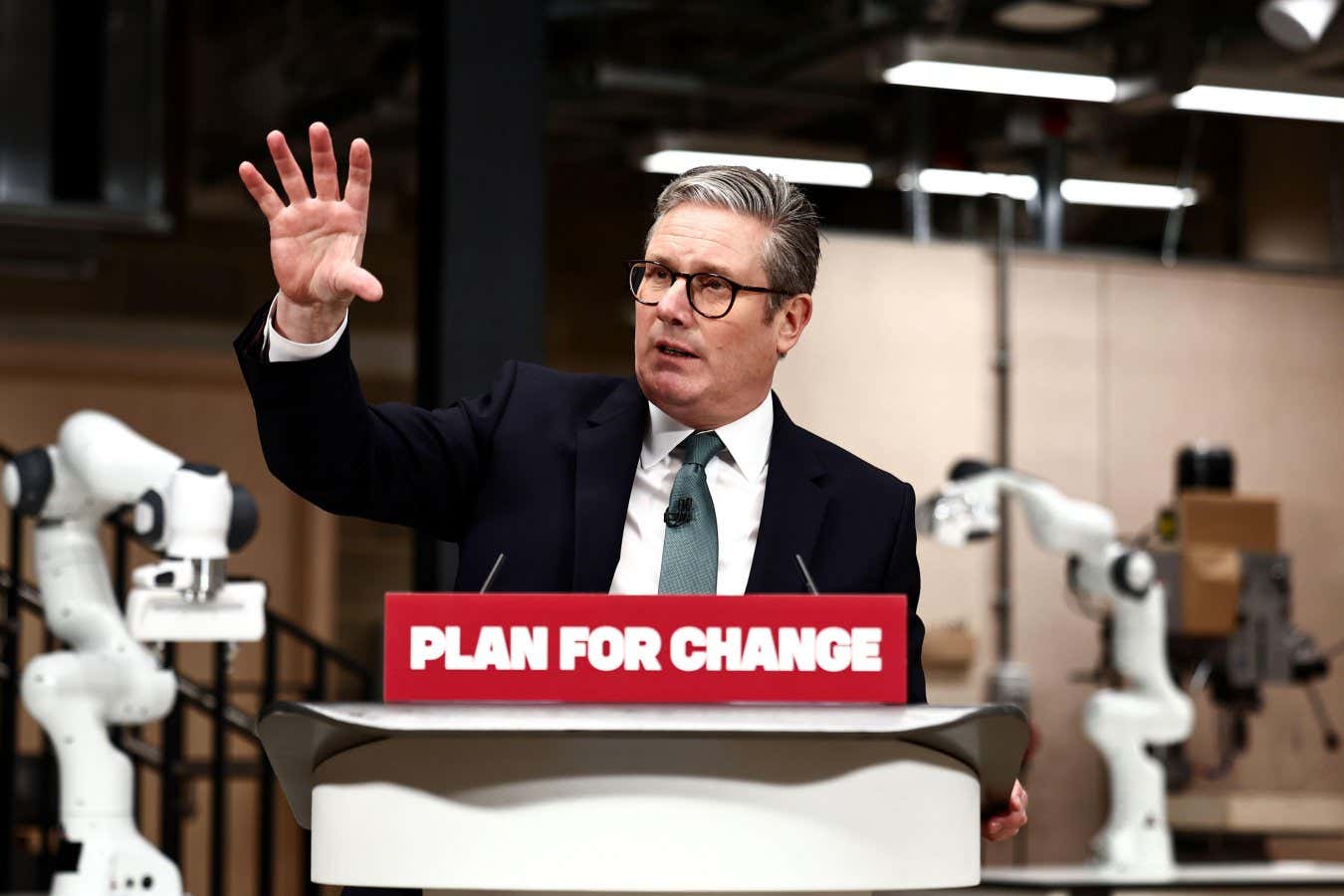 Keir Starmer AI tarafından tavsiye ediliyor mu? İngiltere hükümeti bize söylemeyecek