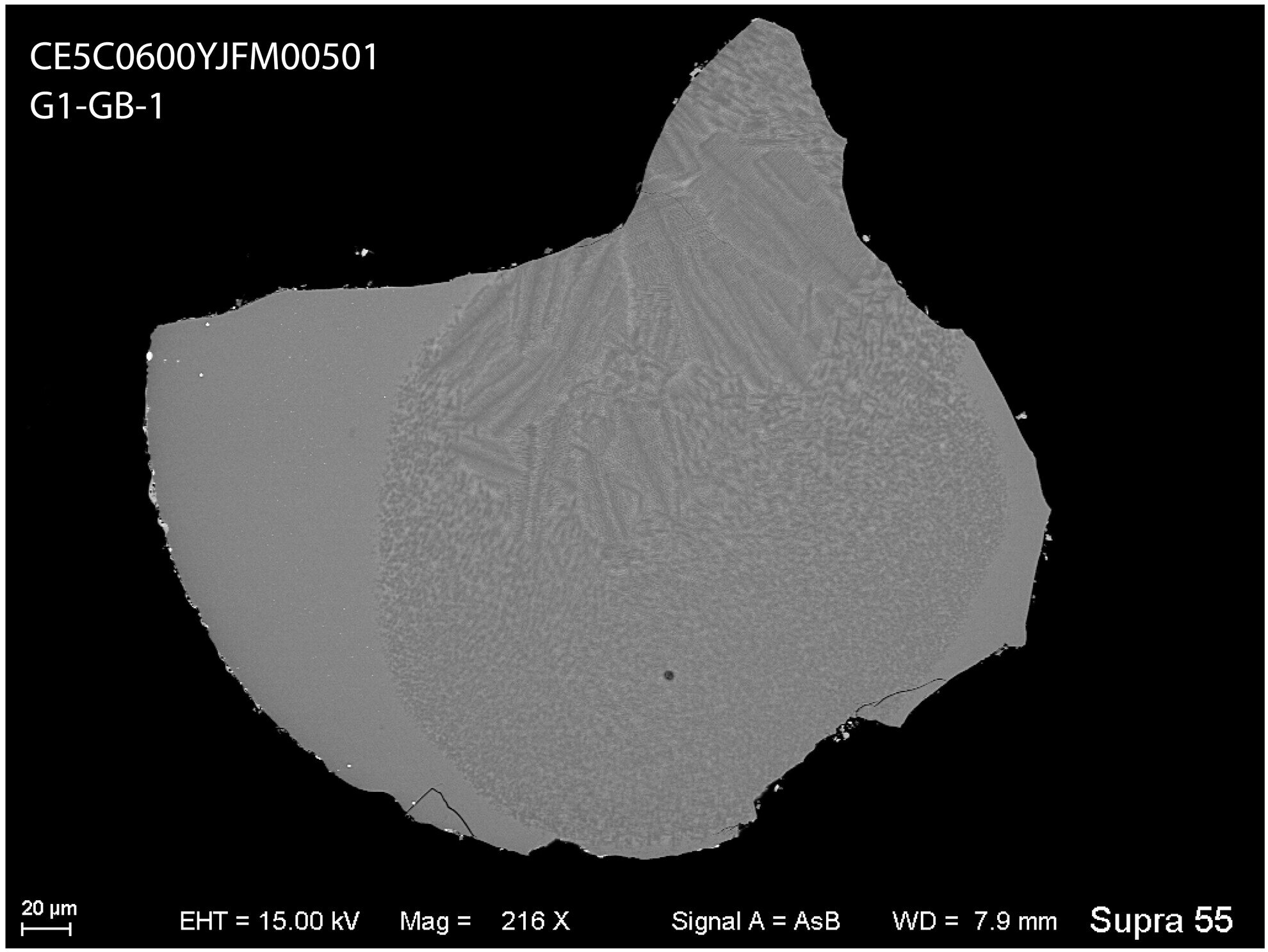 Cam boncuklar ayın gizli derinliklerine bir pencere sunar