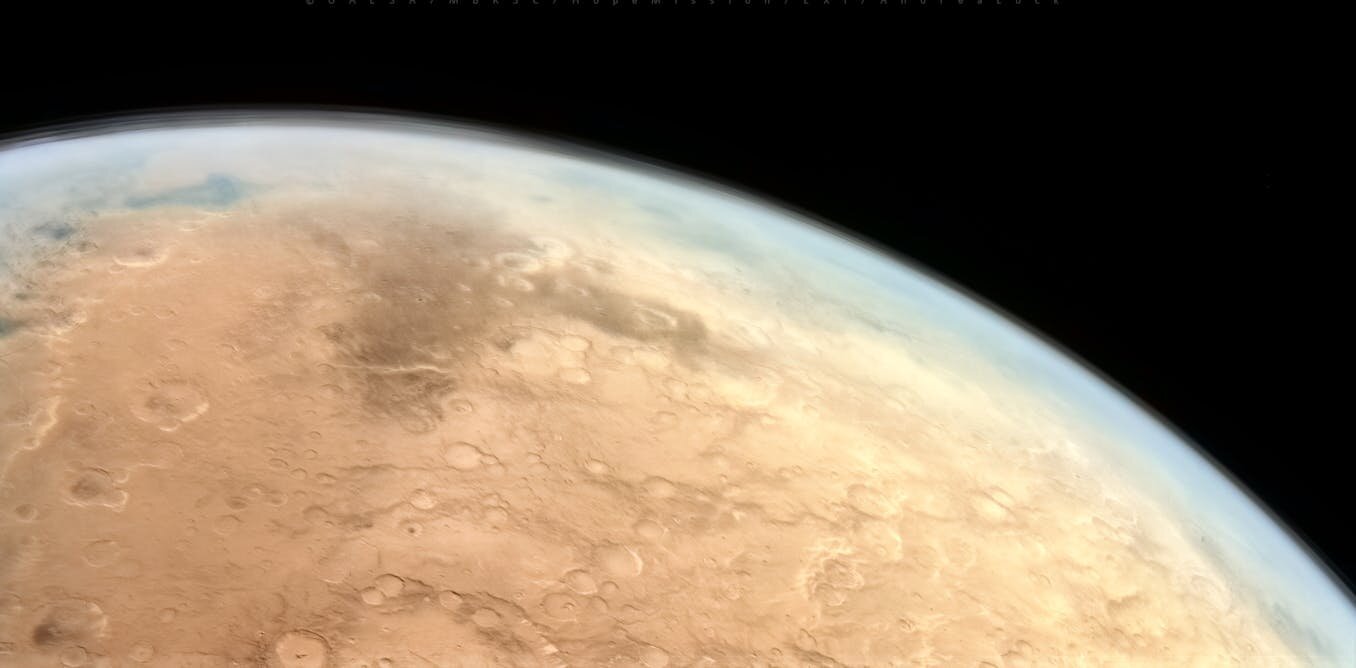 Meteoritler ve Marsquakes, kırmızı gezegendeki bir yeraltı okyanusunu sıvı su ile işaret ediyor