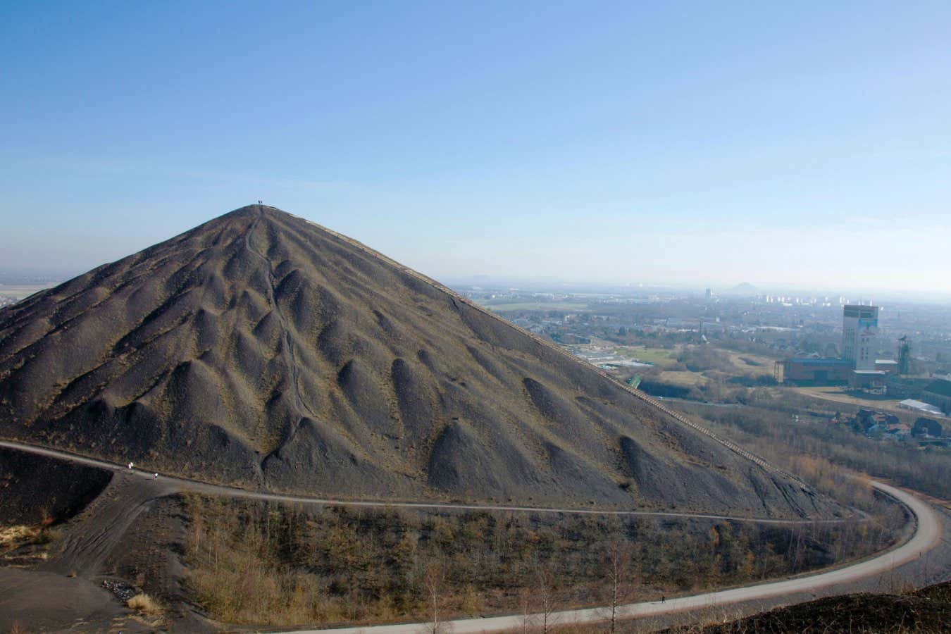 EJ532Y The 11/19 pit and twin slag heaps in Lens (France) or residues left over from the coal extraction process.