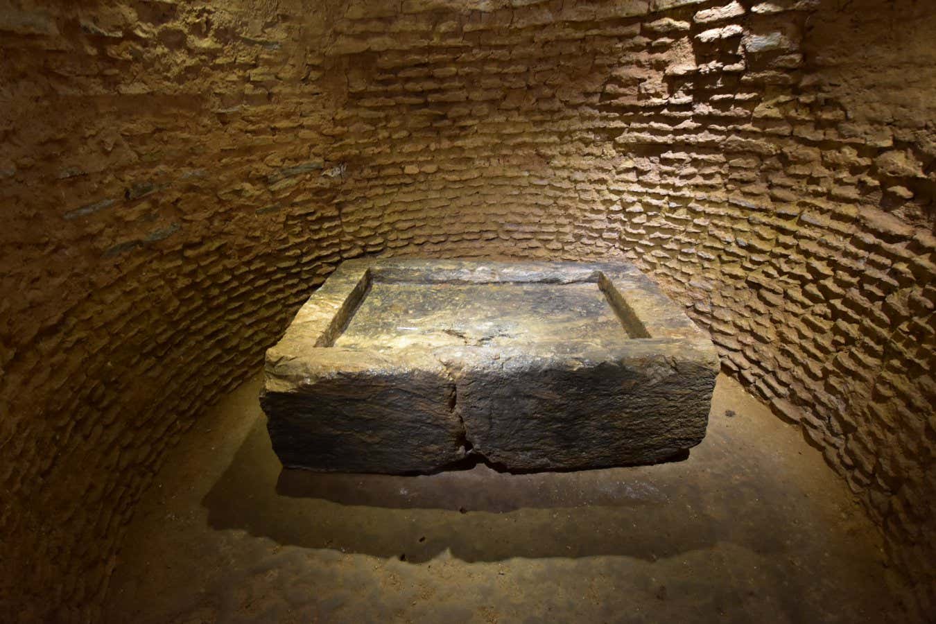 Tarih öncesi İspanyol insanları 2 tonluk taş taşındı