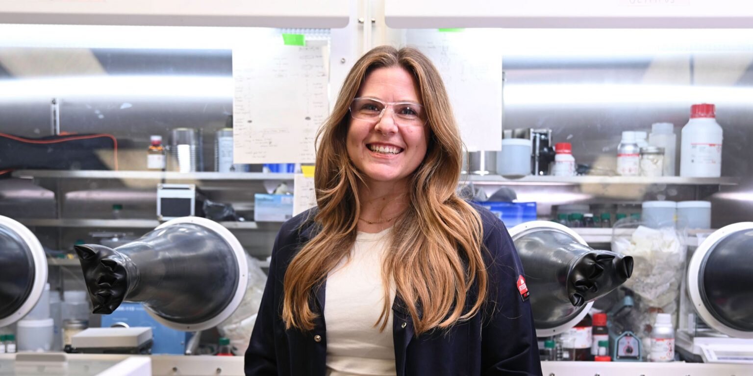 Yeni makine öğrenme aracı, ultra ince film malzemelerinin atomik yapısını ortaya çıkarır