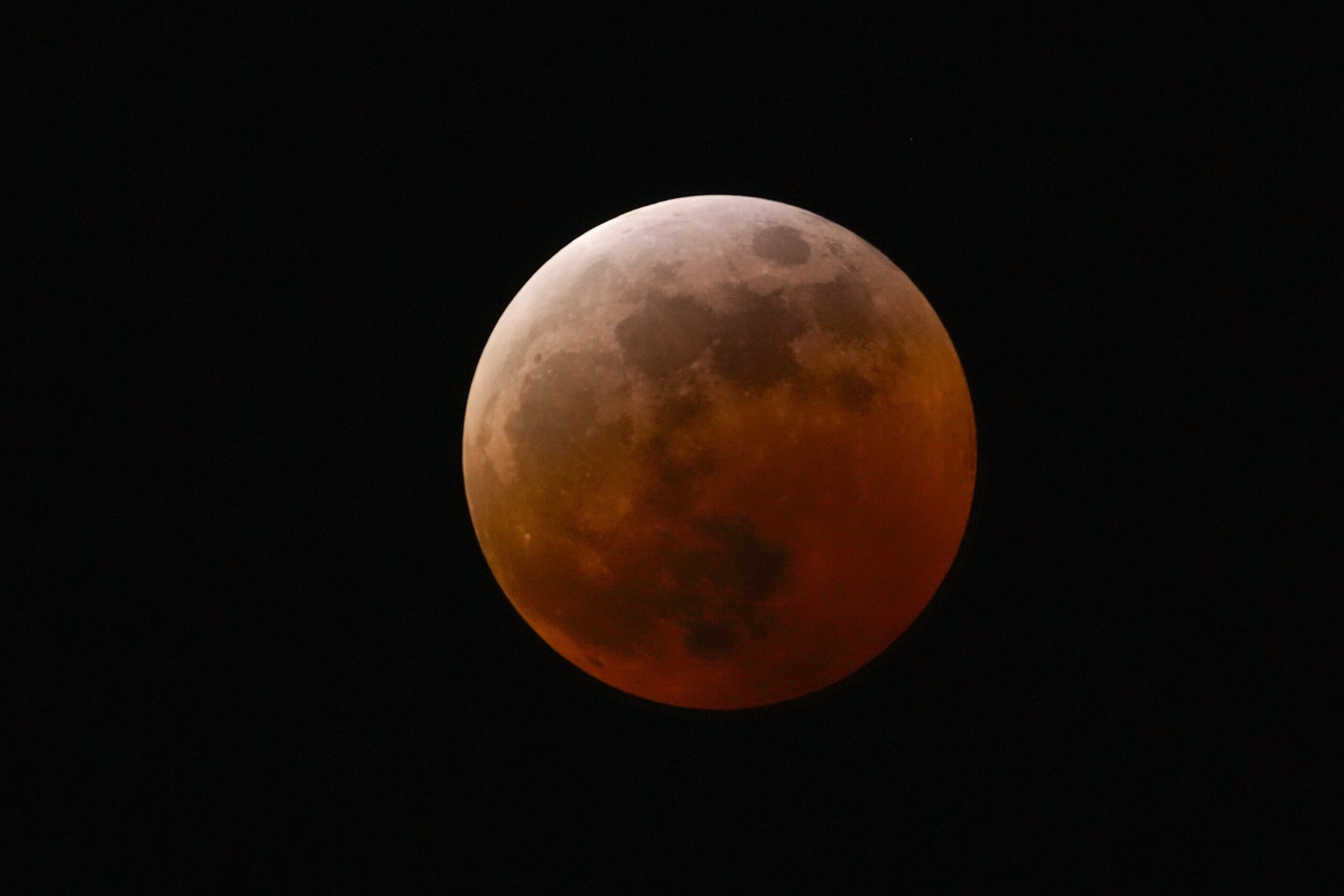 Asya, bu hafta sonu Total Lunar Eclipse'in en önemli görünümünü alacak