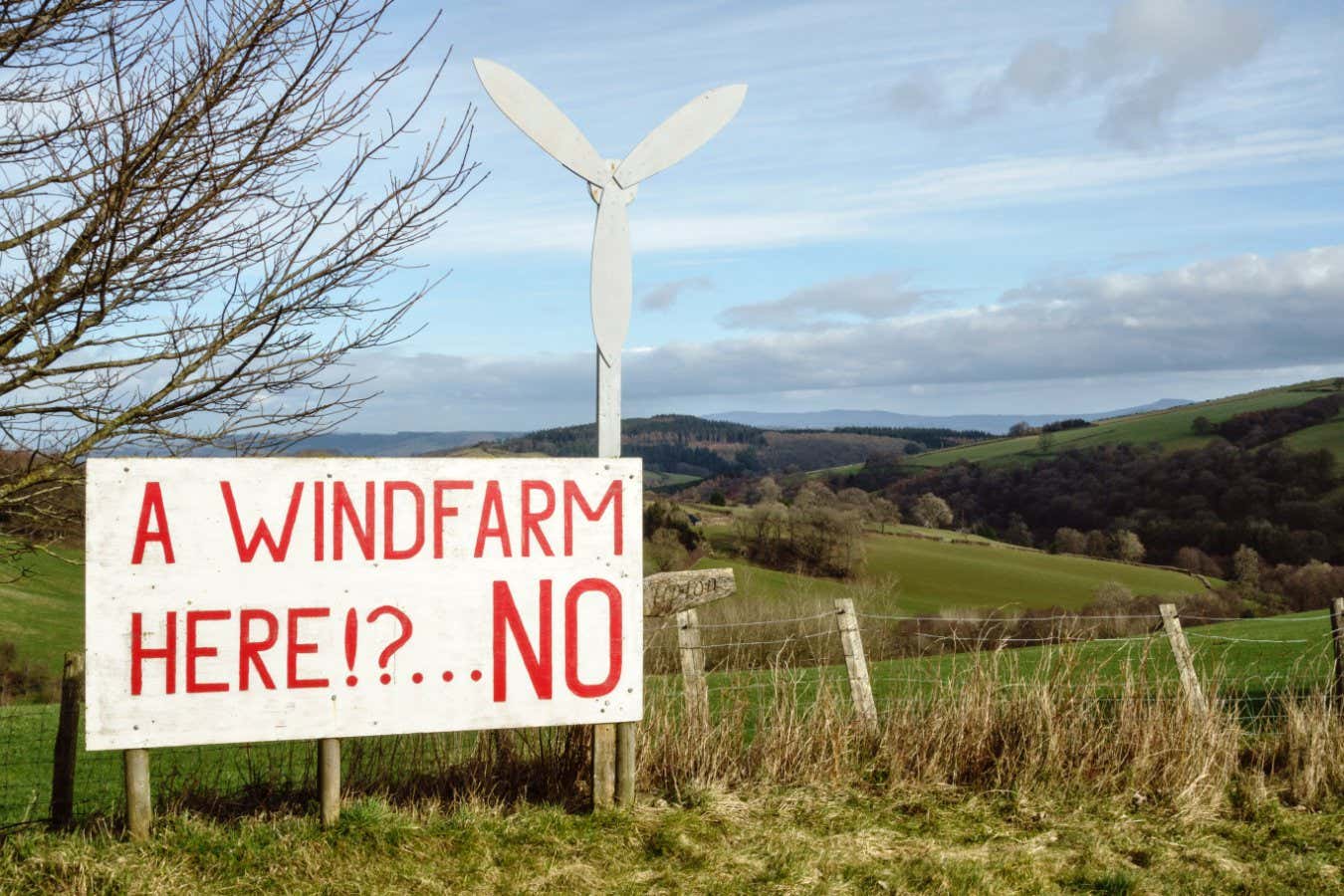 DTYENM A sign on the site of a proposed wind farm at Reeves Hill (Stonewall Hill) on the Herefordshire and Powys border. The project was later abandoned