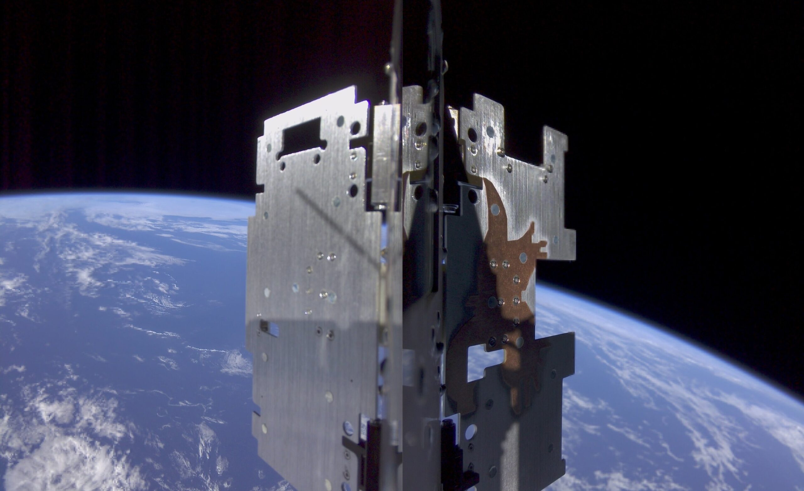 Uzaydan Selfeler: Nanosatellite Misyonun İlk Aşamasını Tamamladı