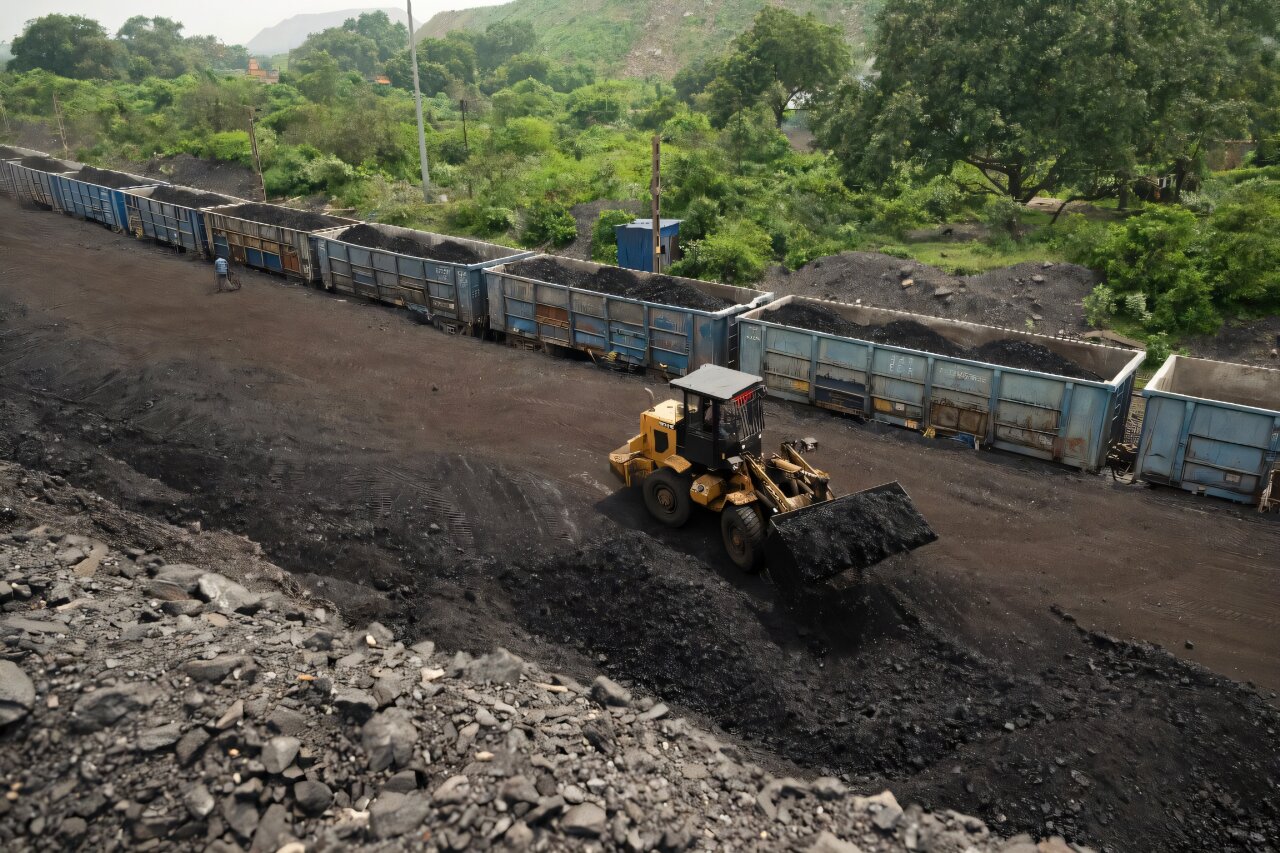 Uzmanlar, iklim hedefleri ve fosil yakıt planlarının toplanmadığını söylüyor