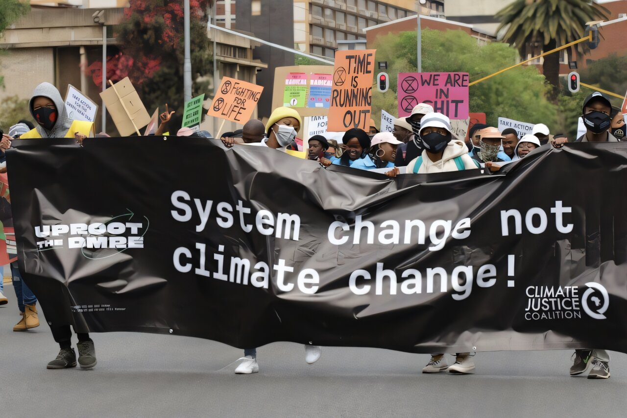 'Azalt, yeniden kullan, geri dönüştür' kurumsal bir gaz aydınlatmadır; gerçek değişim fosil yakıt endüstrisinden gelmelidir