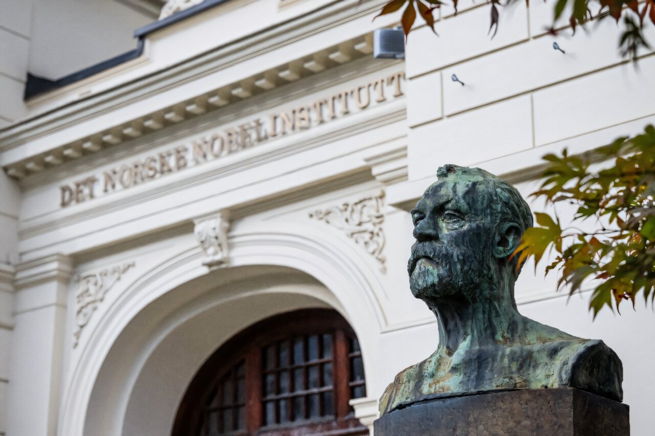 Bilgisayar Gelişmeleri ve 'Görünmezlik Pelerin' Fizik Nobel için Vie