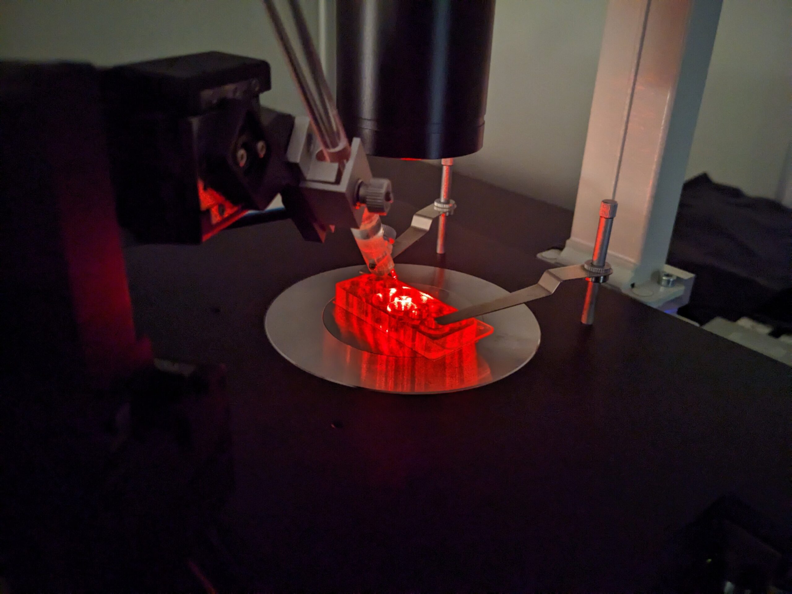 Doğrudan sinyal analizi, moleküler floresan analizinde 50 yıllık problemin çözülmesine yardımcı olur