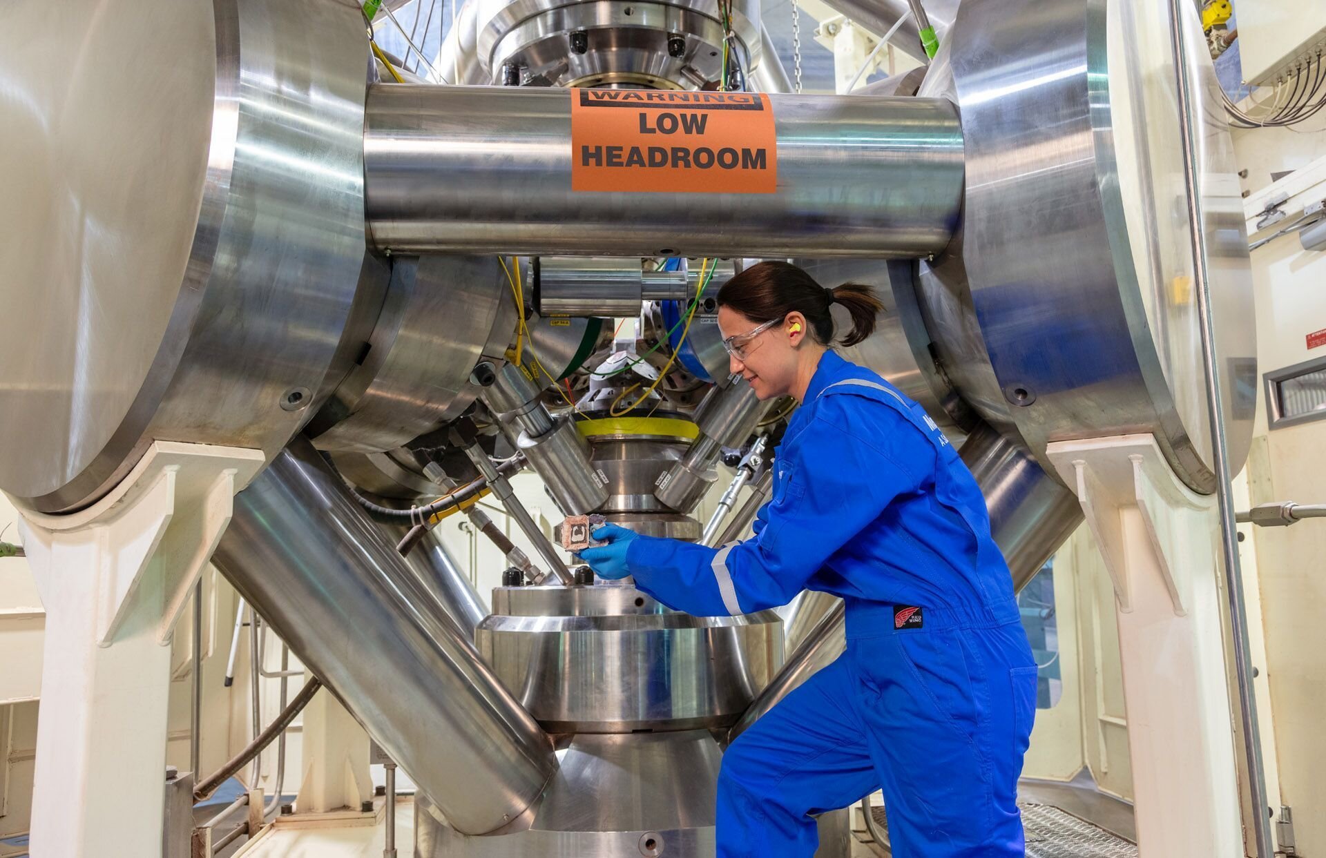 Kuantum nanoelmasları üretmenin daha hızlı ve daha uygun fiyatlı bir yolu tıp ve endüstri için umut vaat ediyor