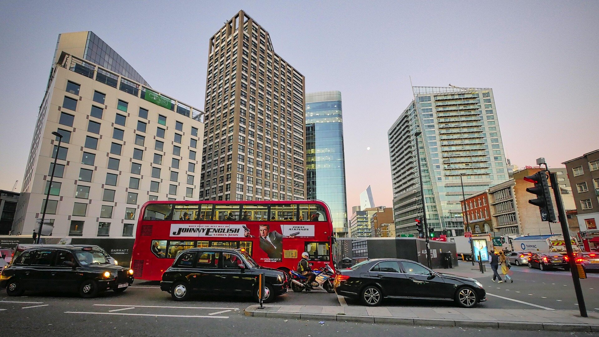 Londra'nın 2019 emisyon politikası hava kirliliğini hızla azaltıyor ancak daha fazla kazanım için çok az alan bırakabilir