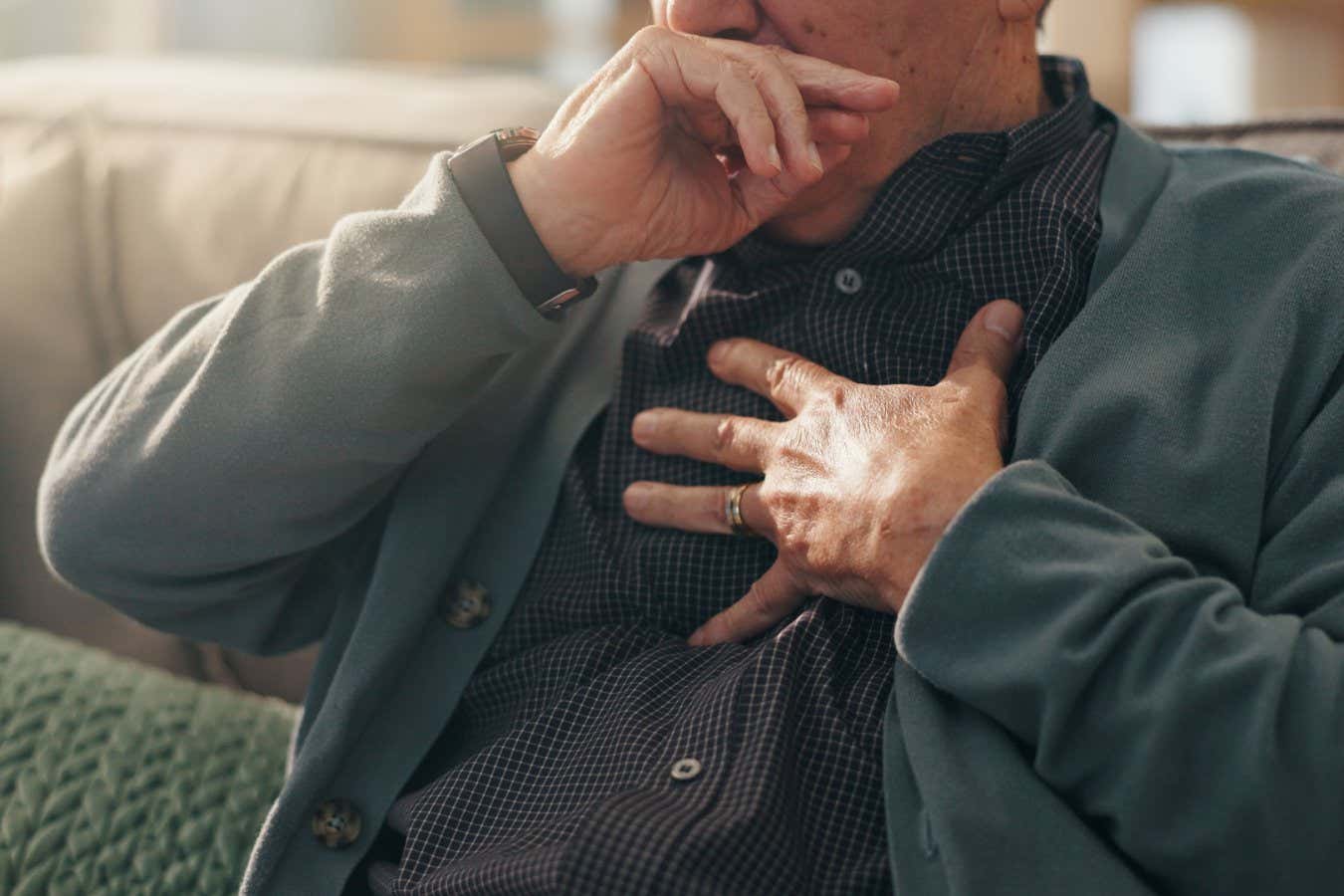 Aylık enjeksiyon, şiddetli astım için günlük steroid haplarının yerini alabilir