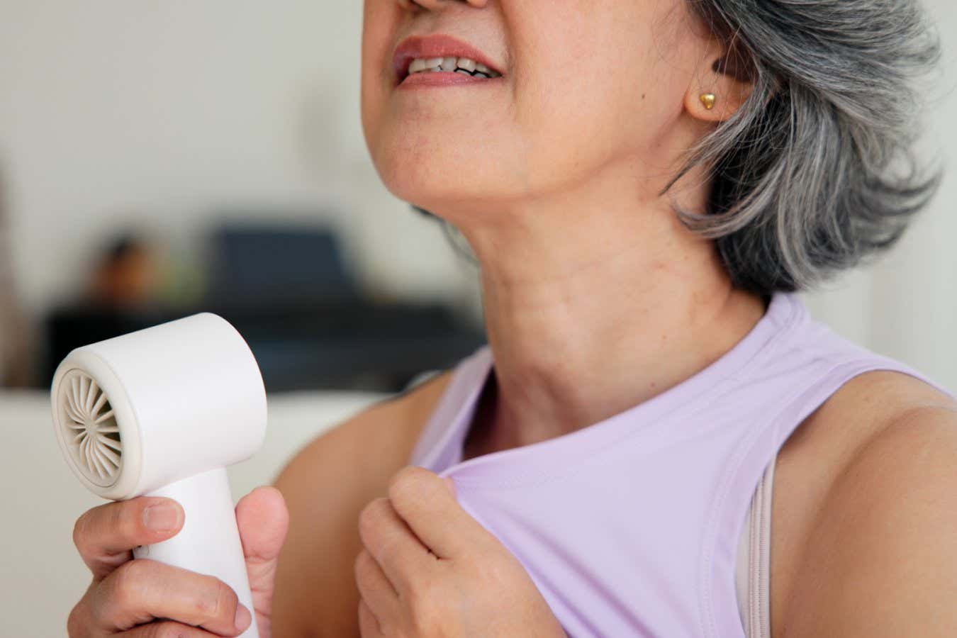 Evde hipnoz menopozal sıcak basmasını hafifletir